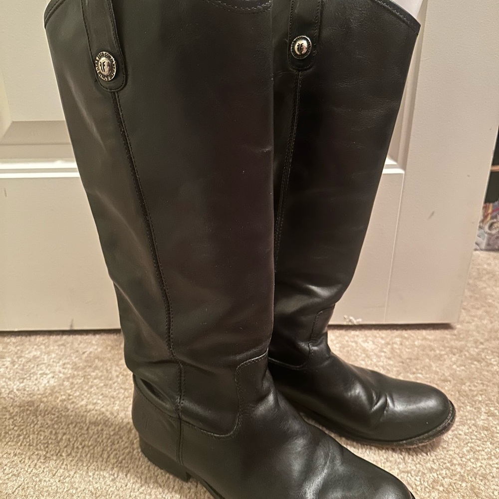 Frye Melissa Button Boots, size 8